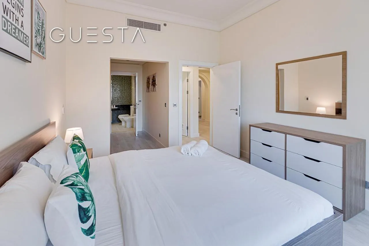 Shoreline The Palm, Free Beach & Pool Access Dubai 0*,  United Arab Emirates