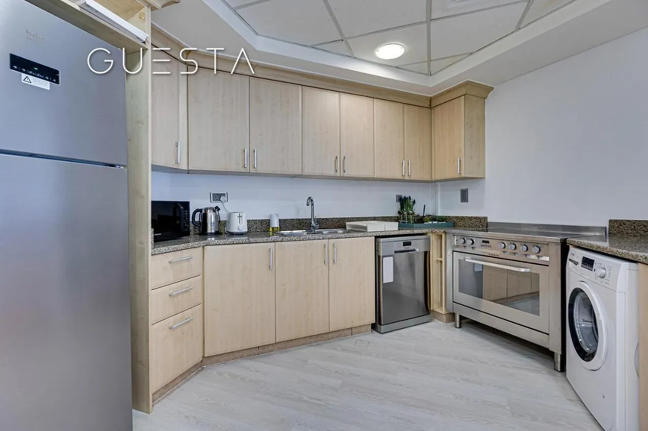 Shoreline The Palm, Free Beach & Pool Access Dubai 0*,  United Arab Emirates