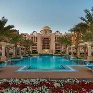 Amazing Beachfront Apartments Near Atlantis Waterpark By Simply Comfort Apartment