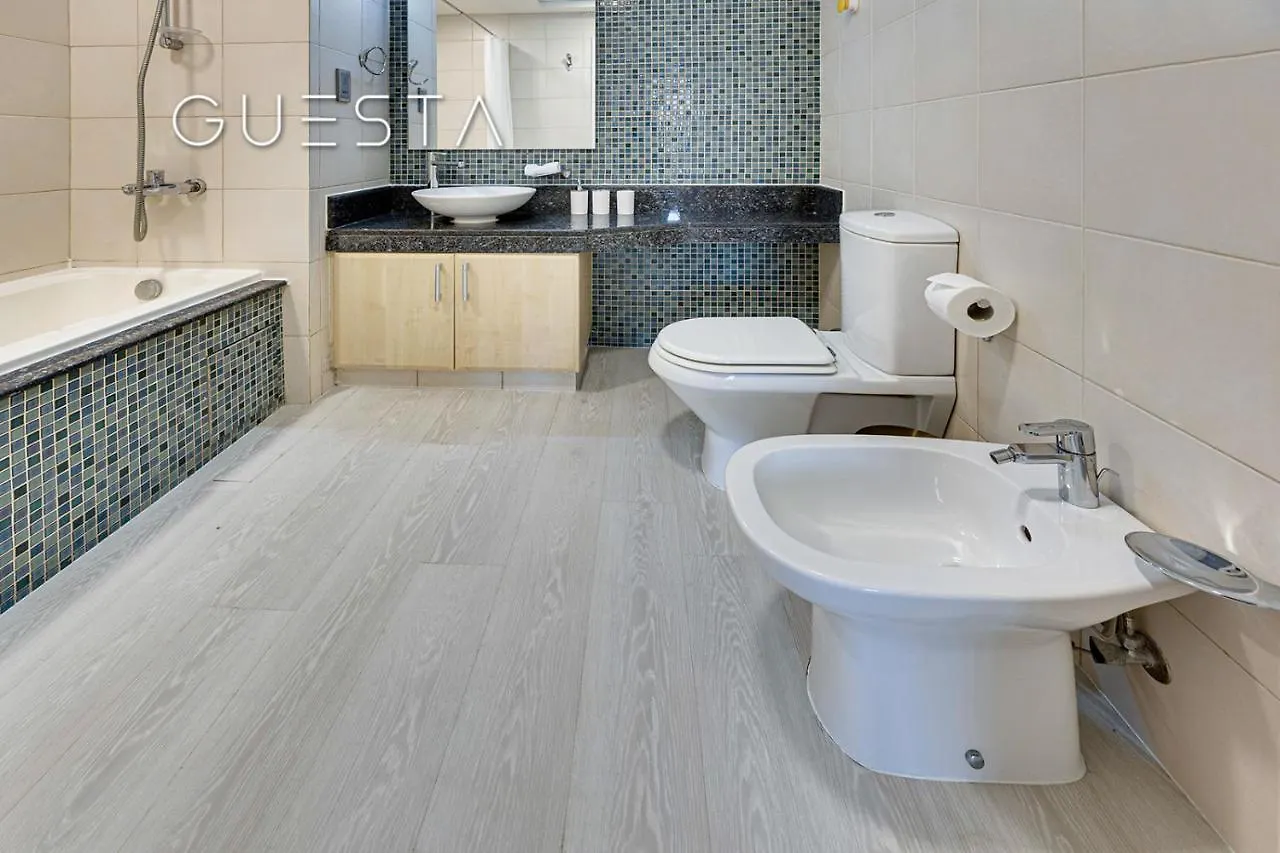 Apartment Shoreline The Palm, Free Beach & Pool Access Dubai