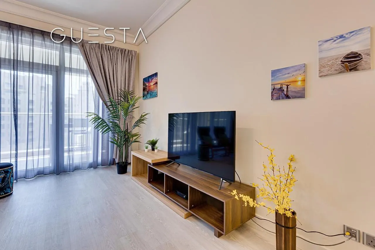 Shoreline The Palm, Free Beach & Pool Access Dubai United Arab Emirates